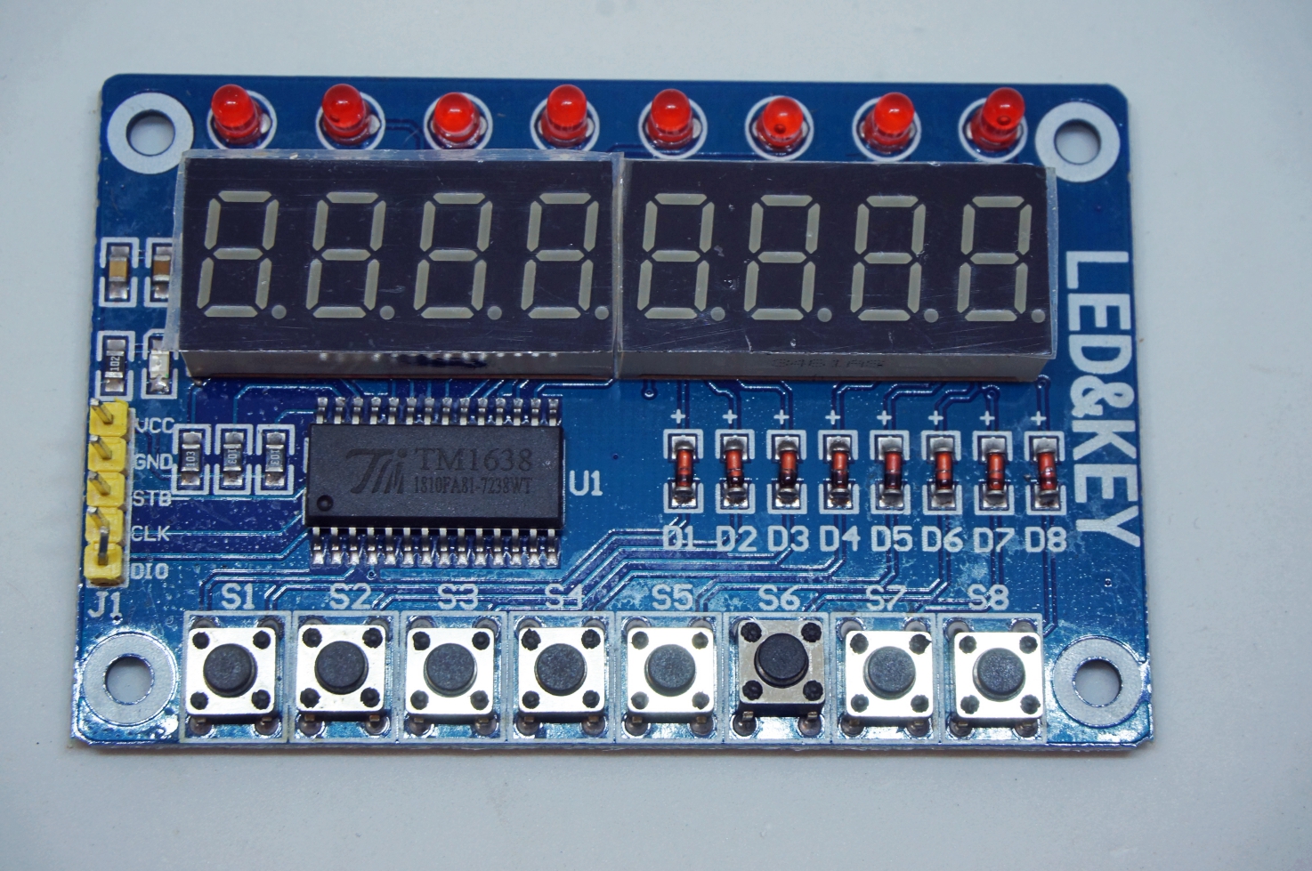 TM1638 LED display with 7segments and switches