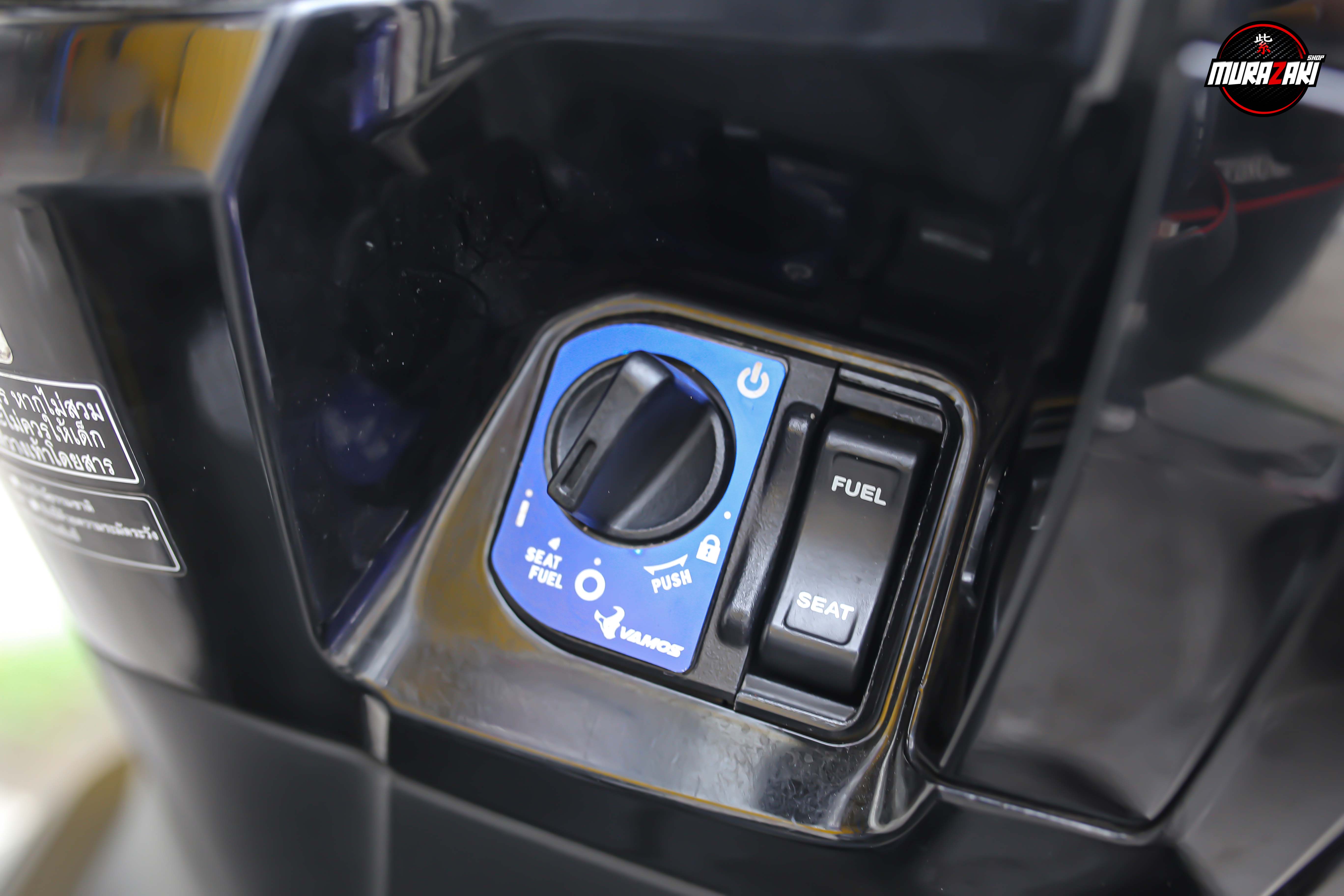 ครอบกุญเเจ VAMOS PCX160 ปี21-24,Lead125,Giorno,ADV160 มี 2 แบบ - อลูมิเนียม 110.- 5 สี น้ำเงิน , ม่วง , ดำ , เเดง , ทอง - สเเตนเลสสีชุบรุ้ง 120.-