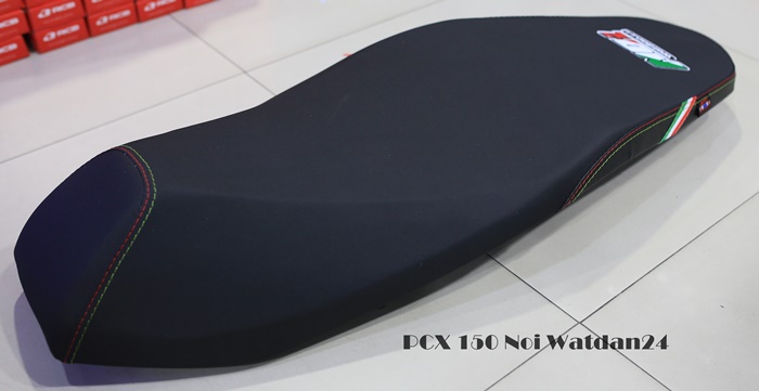 เบาะปาด PCX เบาะมอเตอร์ไซค์ ลายประเทศไทย ด้ายน้ำเงิน ของแต่ง PCX 150 Noi Watdan24