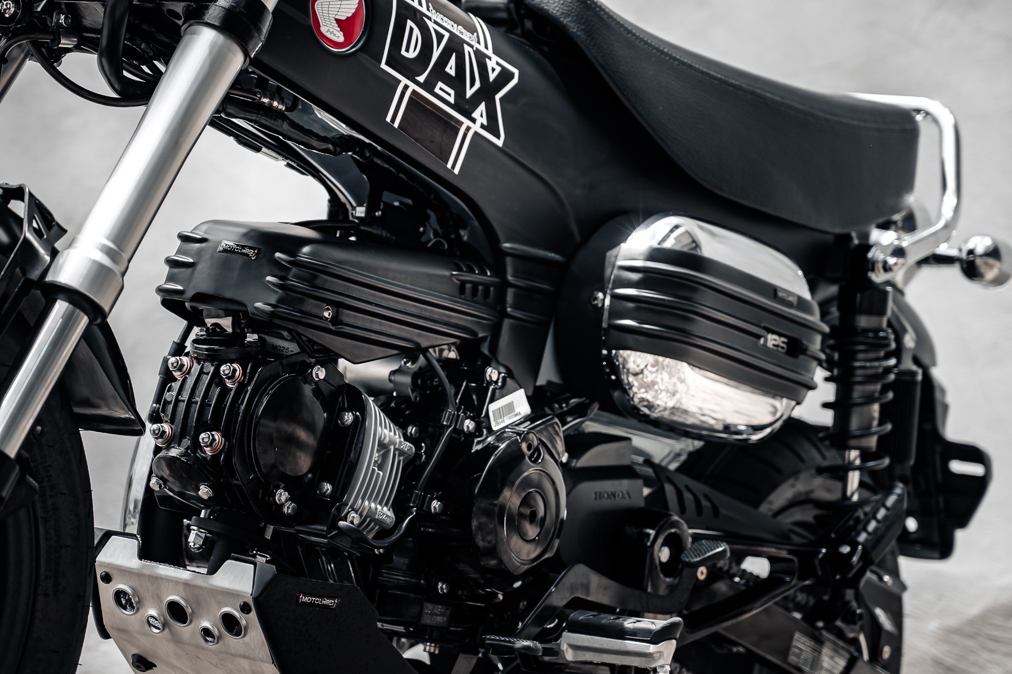 DAX 125 หมาดำ