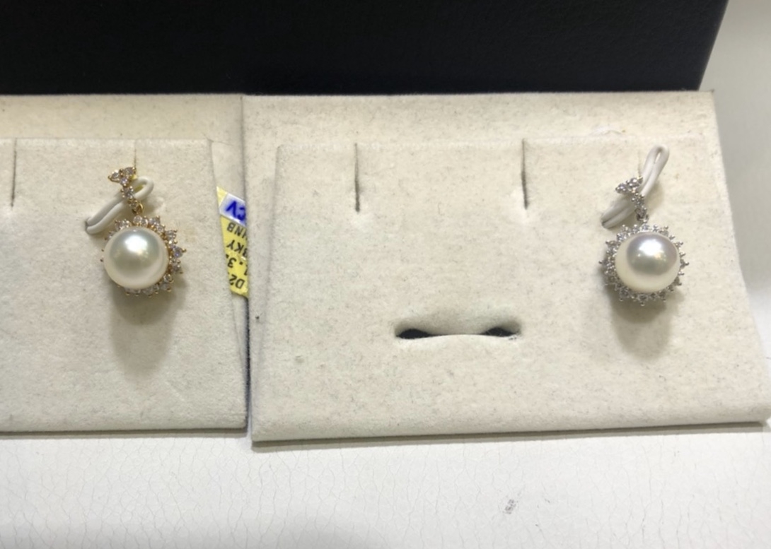 จี้ไข่มุกอะโกย่าญี่ปุ่นแท้ 9 มิล กลม ตัวเรือนมีทั้ง 18k ทองและทองขาว เพชรแท้น้ำ 97-99