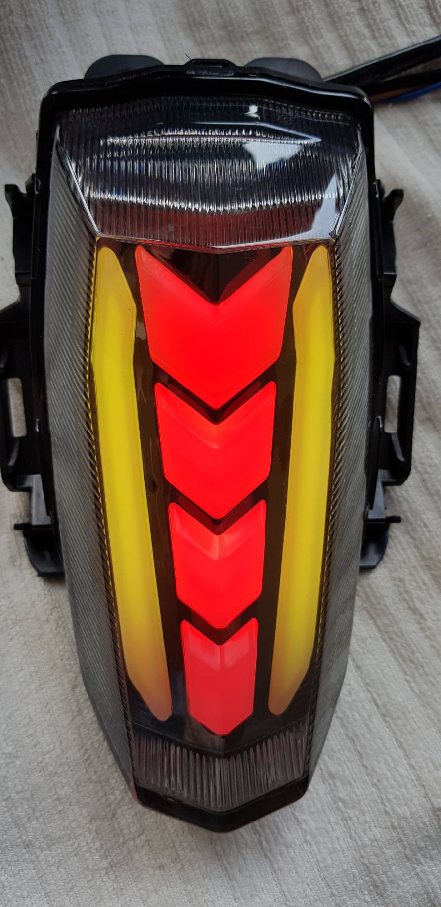 ไฟท้ายไฟเลี้ยวในตัว NEW R15 RACING POWER ปรับสีได้7สี ไฟเลี้ยววิ้ง ราคา1200