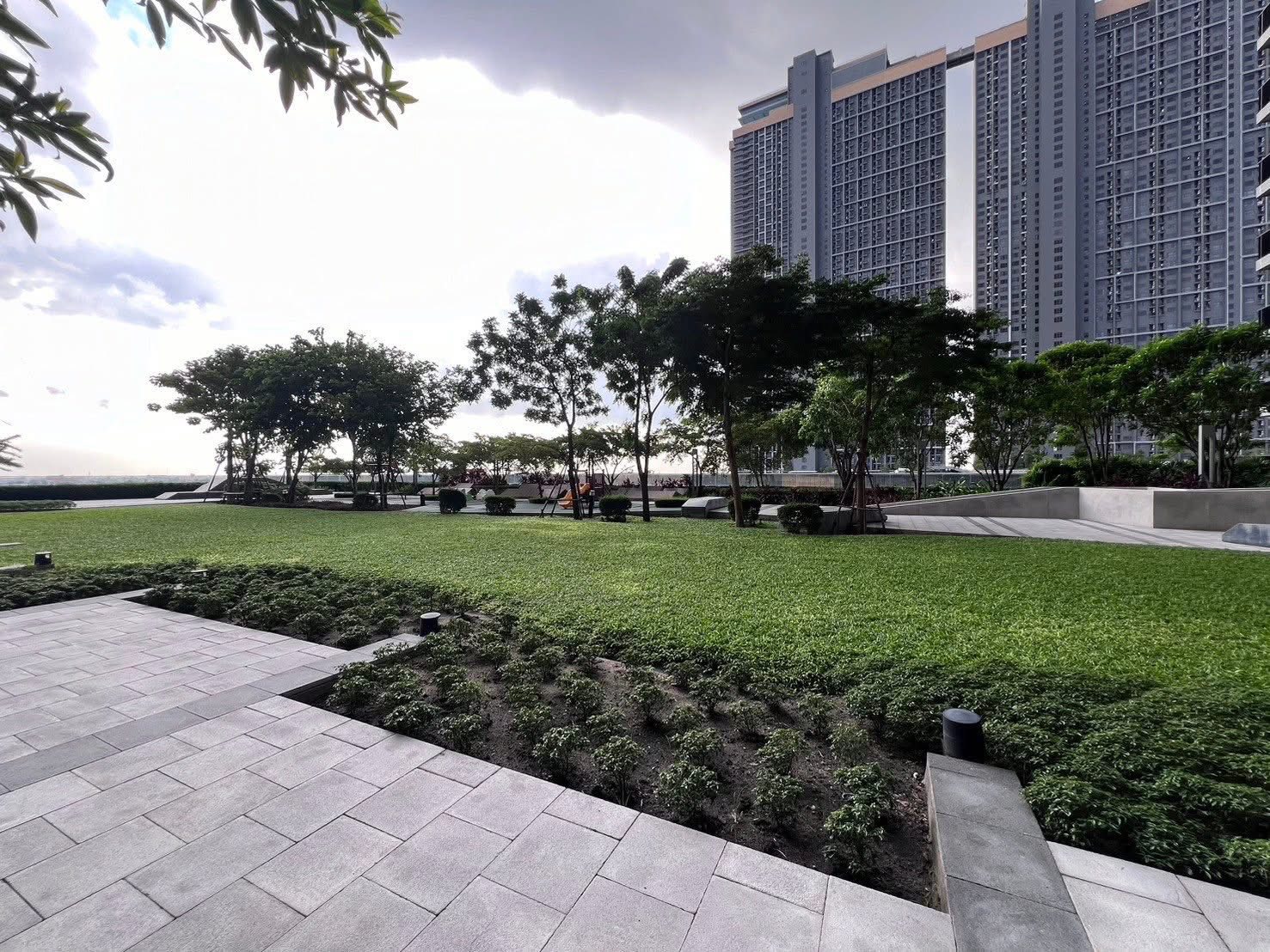 โพลิแทน รีฟ คอนโด - POLITAN RIVE CONDO (VIP)