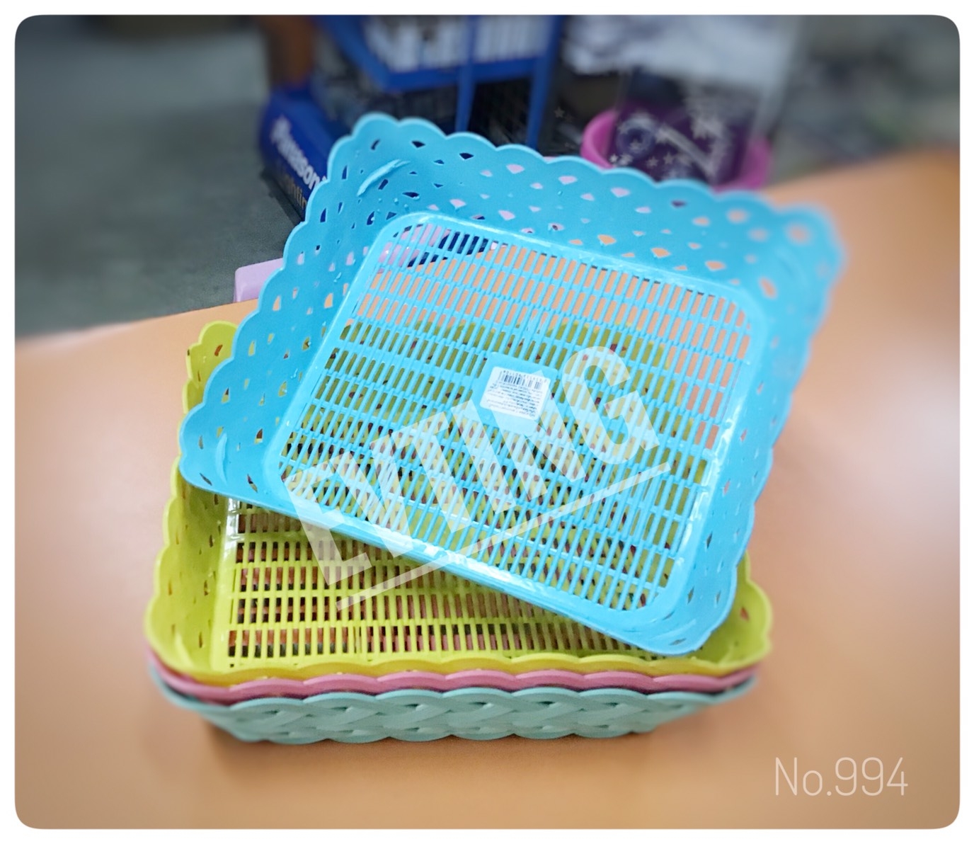 ตะแกรงเหลี่ยม K994 คละสี (Hippo)