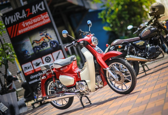 เบาะหลังหน่อยวัดด่านใส่กับตะแกรง HMJ HONDA C125 ราคา1680 สีเทากับแดง