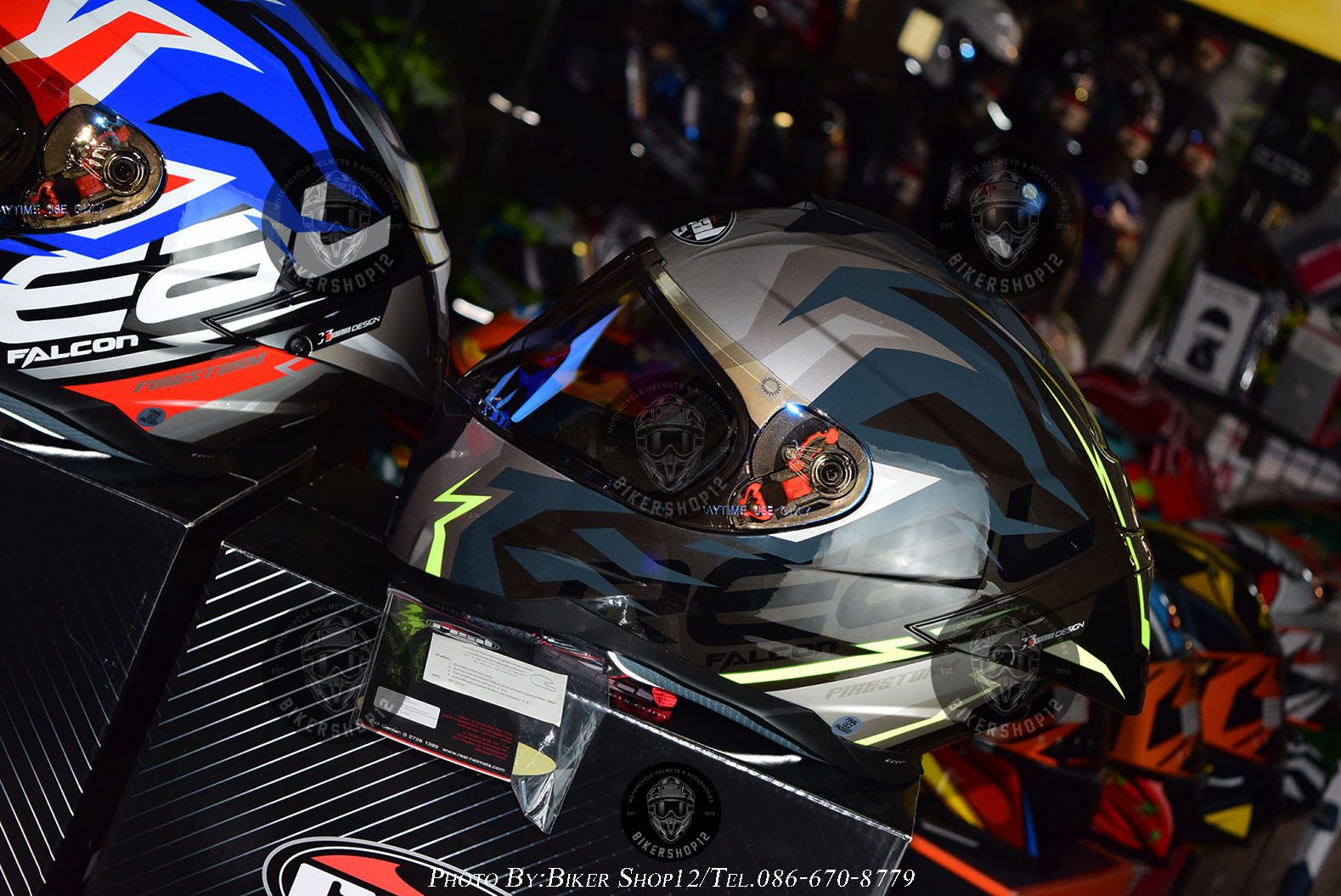 หมวกกันน็อค REAL รุ่น Falcon ลาย FIRE STORM สี ดำ-เทา