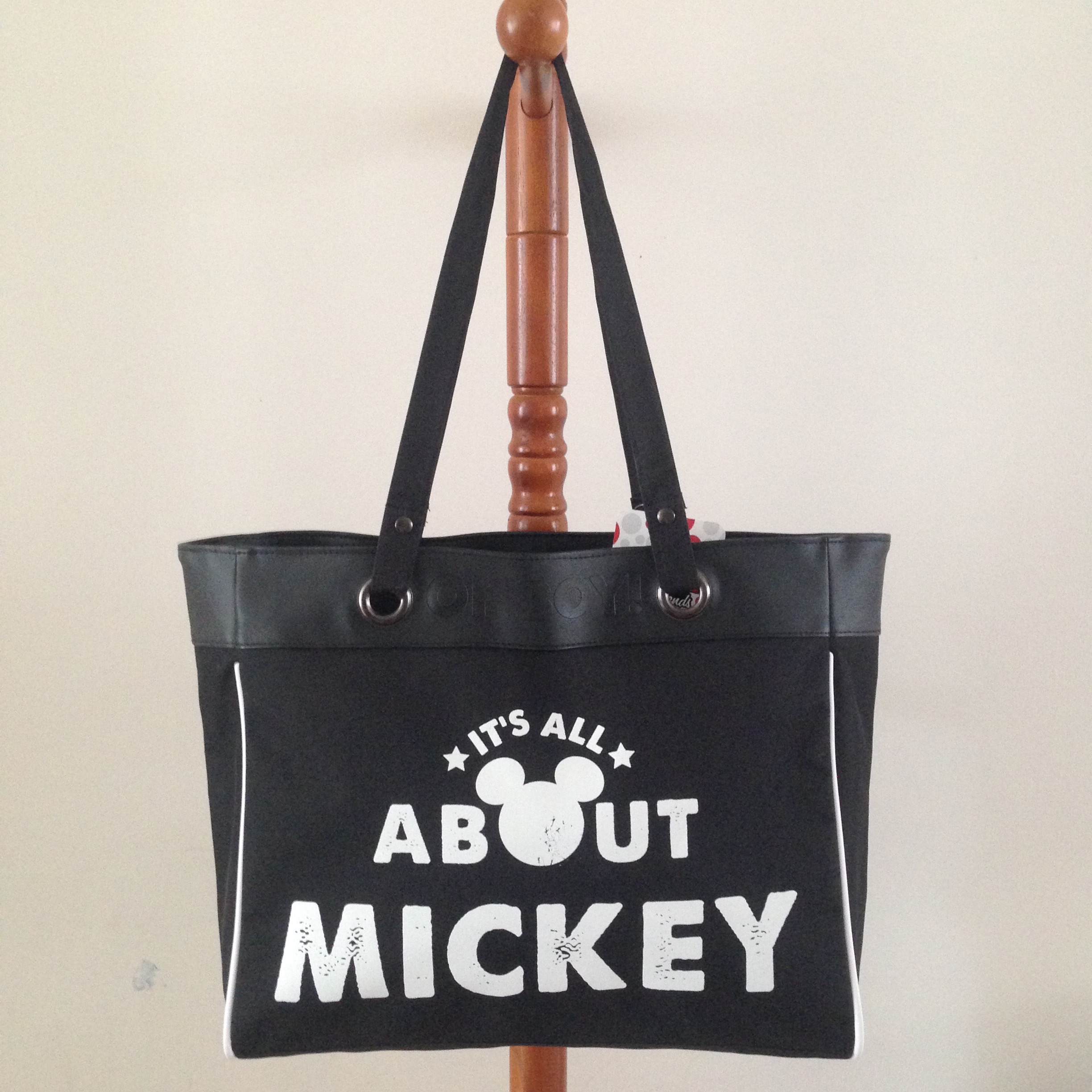 ดิสนีย์ (Disney) กระเป๋าถือ กระเป๋าสะพาย ใบใหญ่ ดิสนีย์ มิกกี้เมาส์ Disney Mickey Mouse Shoulder Handbag Shopper Tote Beach Bag Diaper Bag Purse (L) ดำ ขาว (Black and White) ใหญ่ (Large)