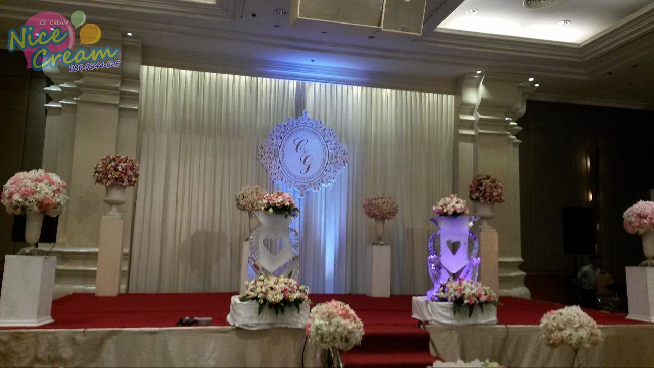 ออกบูธแจกไอศครีมในงานสมรสของคุณ เบล & กันต์ธร