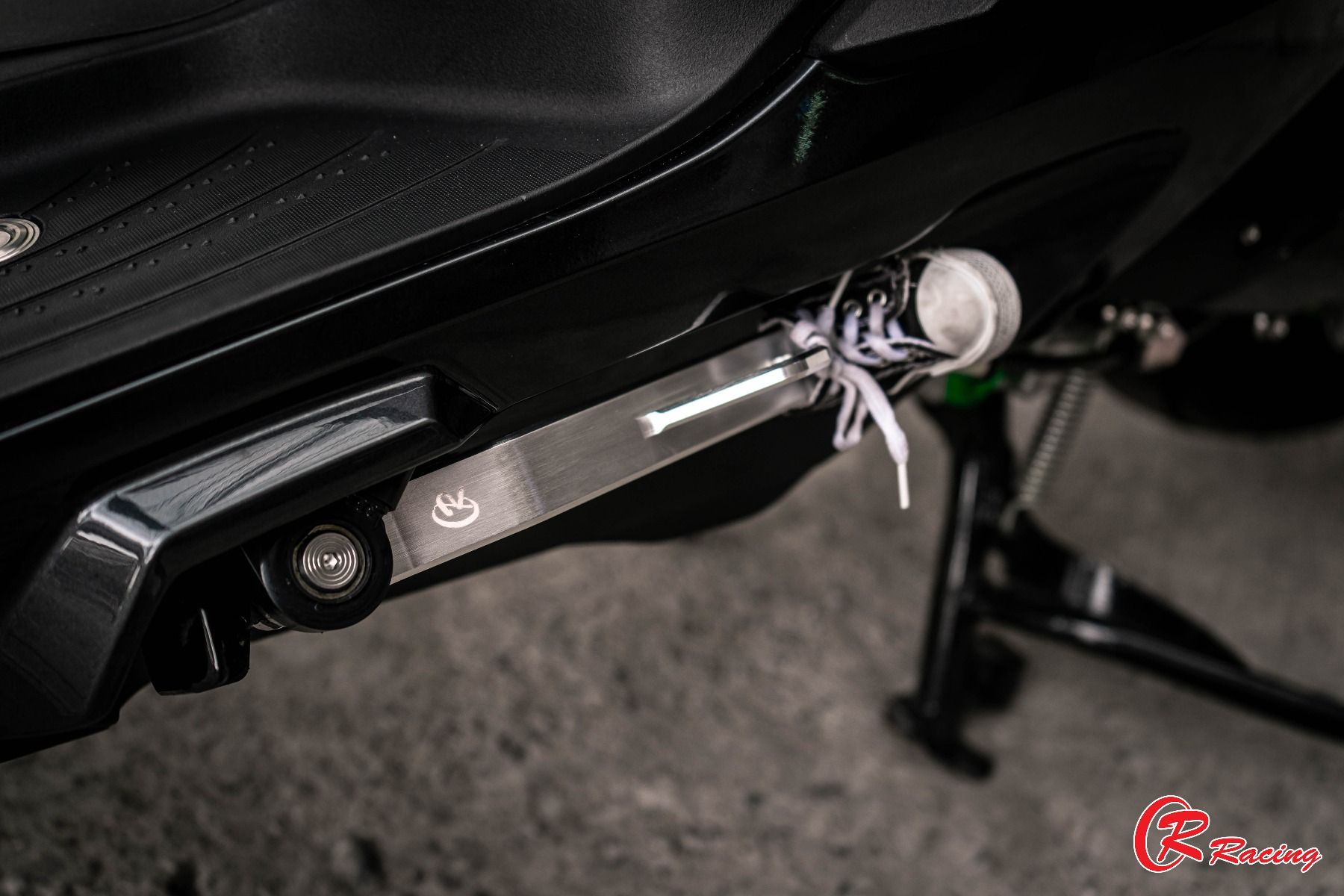 ขาตั้งข้าง CNC HONDA LEAD-125 / GIORNO+ / FORZA-350 CR RACING ราคา1180