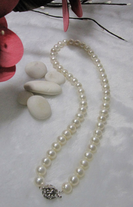 ชุดไข่มุกแท้ สร้อยคอ และ สร้อยข้อมือ ขนาด 8-9 มิล AA