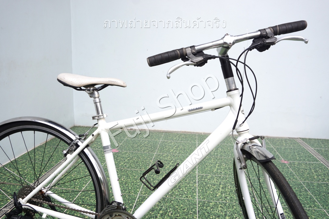 จักรยานไฮบริดญี่ปุ่น - ล้อ 700c - มีเกียร์ - อลูมิเนียม - Giant Escape R3 - สีขาว [จักรยานมือสอง]