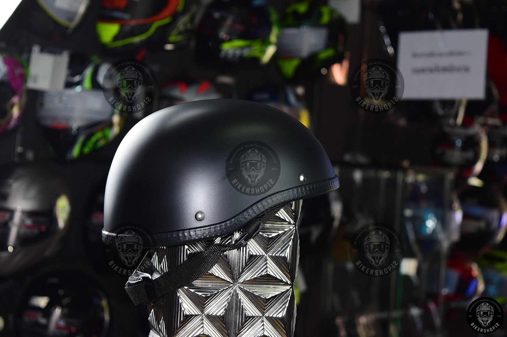 หมวกกันน็อคกะลา Chopper สีดำด้าน แบบที่2
