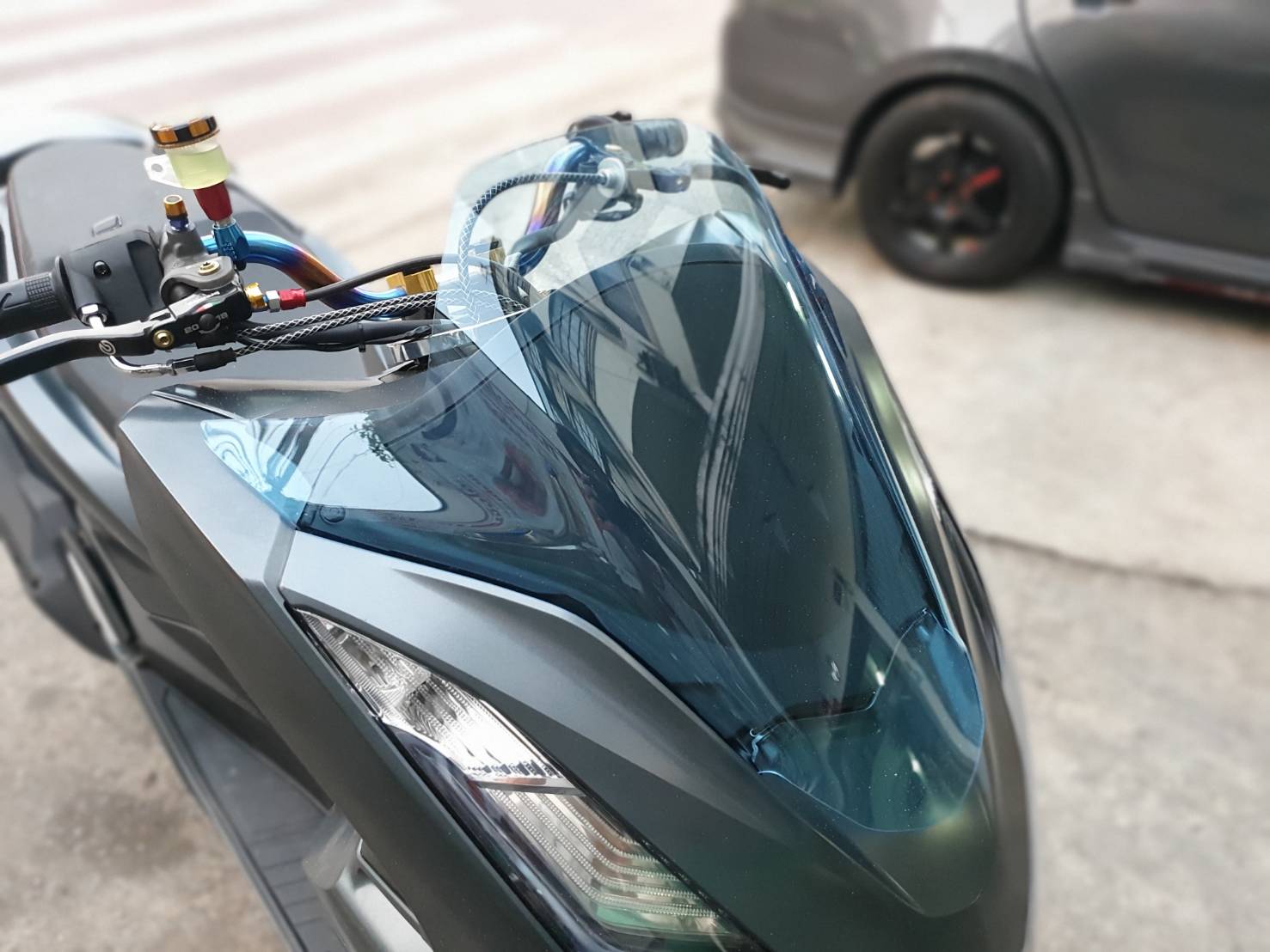 ชิวหน้าPCX 160 ฟ้า ใส ชา หนา3มิล ราคา490