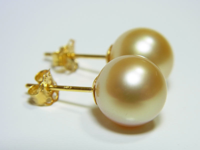 ต่างหูไข่มุก south sea 9-10 มิล ตัวเรือน 14k สีทองกลาง เกรด AAA