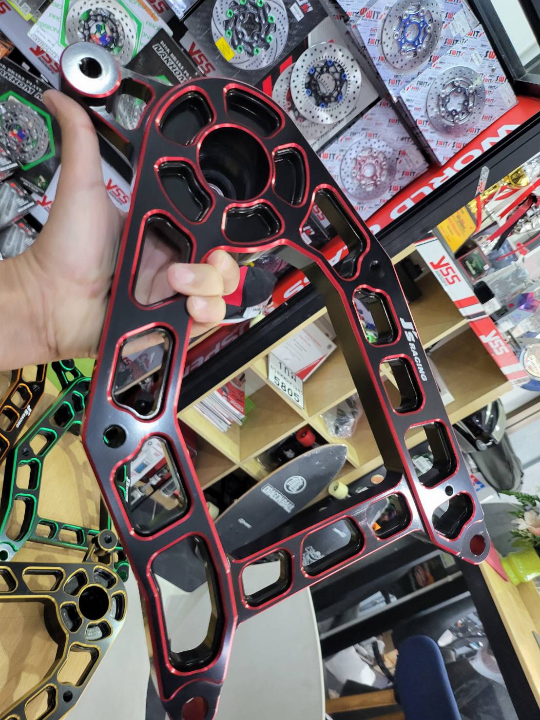 สวิงอาร์ม Giorno125 JS สีทูโทน ชุดละ5300 สีแดง สีทอง สีม่วง สีเขียว สีน้ำเงิน