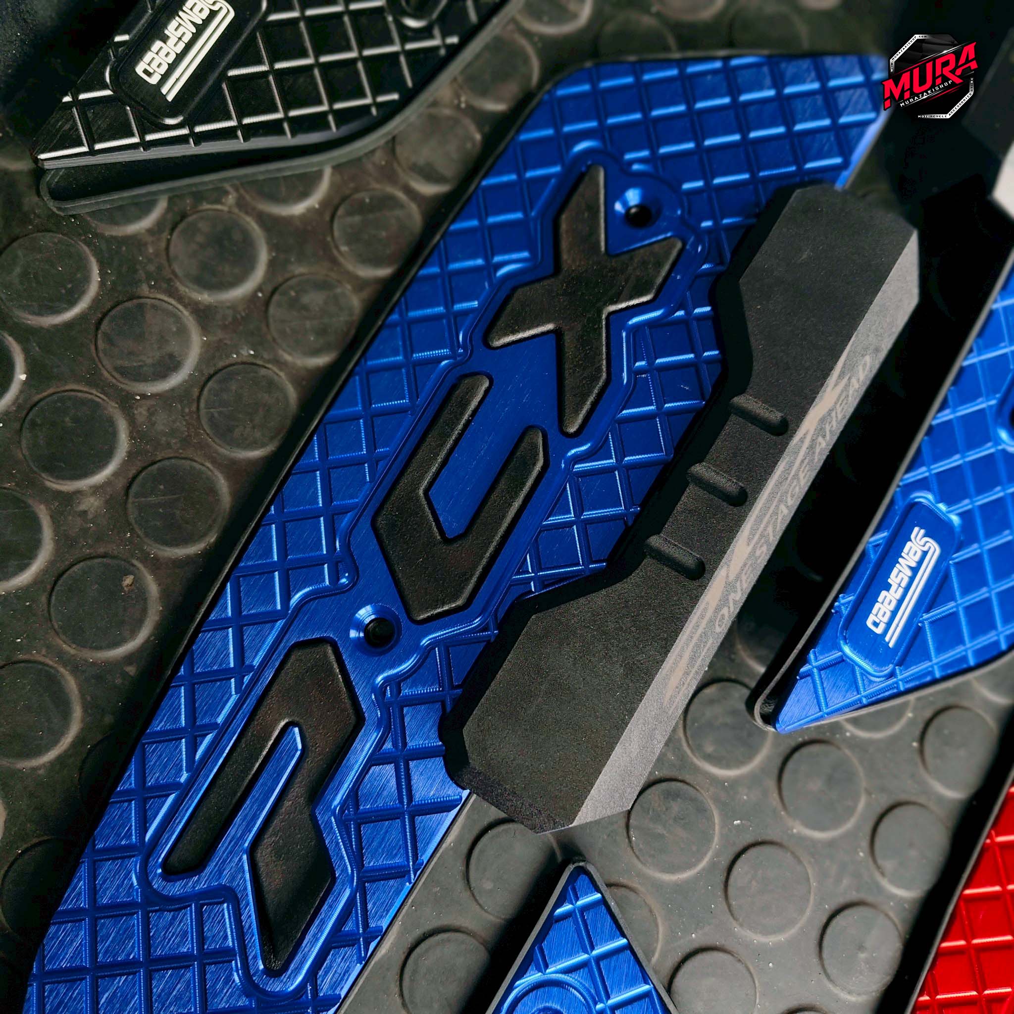 กพักเท้าหน้า Semspeed PCX160 ปี2025 มีมา 5 สี แบบมีกีนล้มข้าง ราคา 1250.-