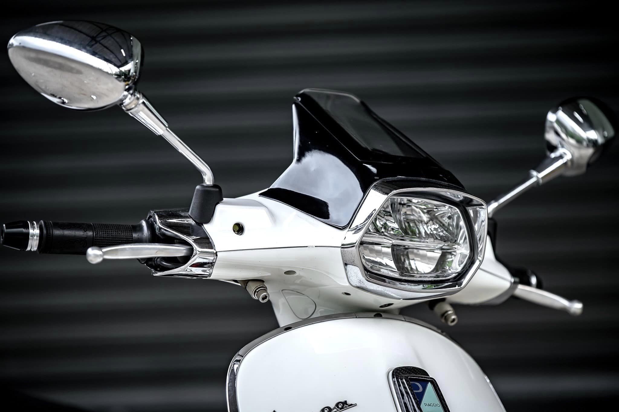 ชิวหน้า Vespa Sprint150 i-get MotolordD 1700฿ -สีใส -สีชาอ่อน