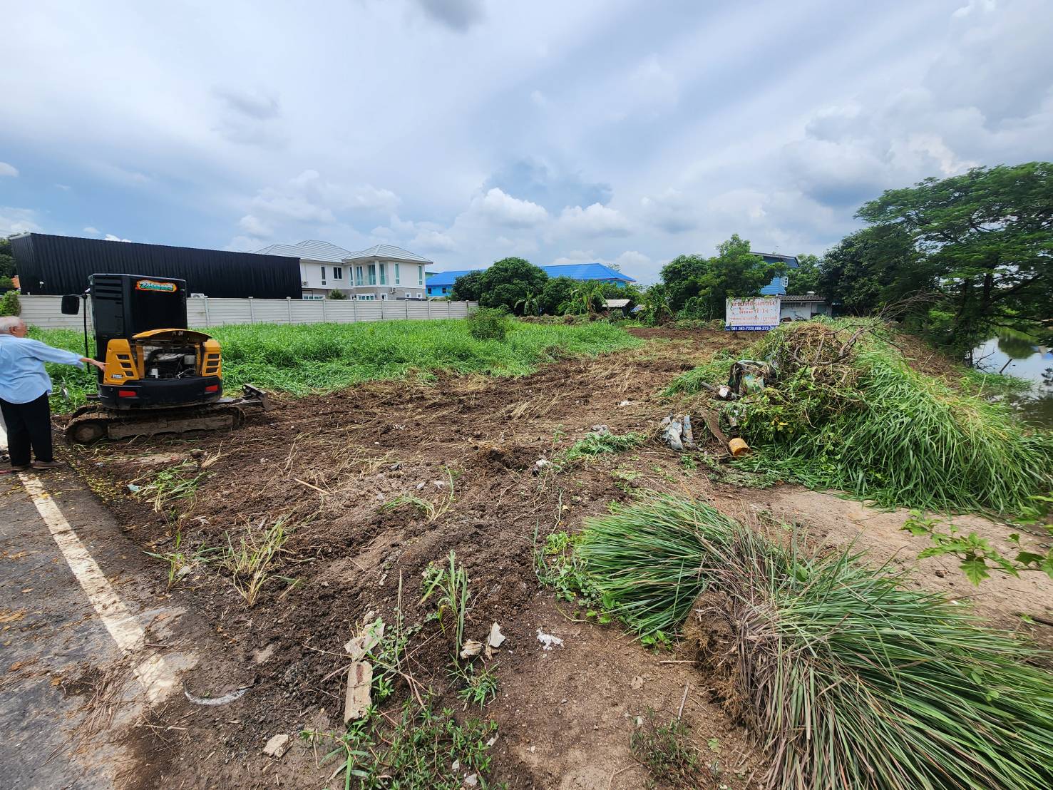 ประกาศขายที่ดินติดน้ำ (คลองลำโพ) อำเภอปากเกร็ด จ.นนทบุรี
