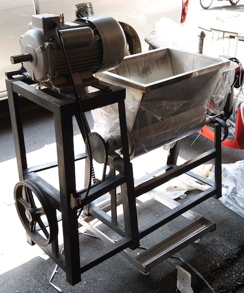 เครื่องนวดแป้ง เบอร์ 22 ถังสแตนเลส ถังอาร์กอนแบบ มอเตอร์ 2HP