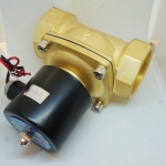 โซลินอยด์วาล์วทองเหลือง 12VDC 2"
