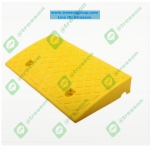 ทางลาดพลาสติกสีเหลือง สำเร็จรูป สูง 13 cm กว้าง 27 cm / ยาว 50cm หนัก 1.7 kg รับน้ำหนักรถยนต์ได้ 2 ตัน - Plastic Ramp 13.5x27x50 cm