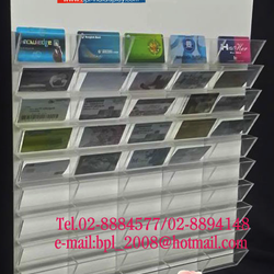 แผงอะครีลิคเสียบบัตร 50ช่อง แบบแขวนผนัง (ใส่บัตรประชาชนแนวนอน)