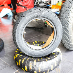ยาง Pirelli anger Scooter 100/90-10 ราคา1600 -90/90-12- ราคา1700คู่ละ3300