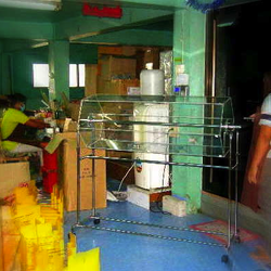 กล่องจับรางวัลรุ่นตั้งพื้น แบบหมุนได้ ขนาดกลาง 100 cm.x 50 cm. พร้อมชุดขาตั้งแสตนเลส