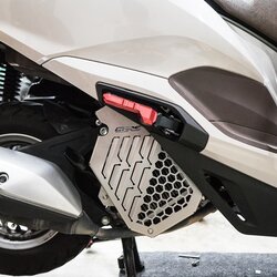 ตะแกรง หม้อน้ำ สแตนเลส GTR Lead125 ,Click160 ,Pcx160 ราคา 1,050 บาท.