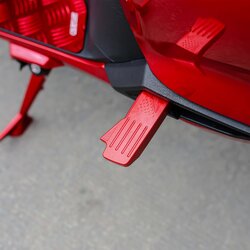 พักเท้าหลัง SWITS /CNC GIORNO125