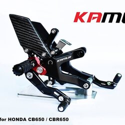 ชุดเกียร์โยง CNC พรีเมี่ยม สำหรับ Honda CB/CBR 650 ชุดเกียร์โยงจาก Kamui - ผลิตจากวัตถุดิบคุณภาพสูง - ด้วยกรรมวิธี 3D ทำให้ชิ้นงานมีความละเอียดสวยงาม - มีความสวยงาม แข็งแรง ทนทาน - ใช้น็อตสแตนเลสทุกชิ้น - แป้นพักเท้าสีแดง โดดเด่น สามารถปรับตำแหน่งได้ถึง 8
