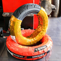 ยางYokohama ขอบ10-12 มาตราฐานญี่ปุ่น หน้า 120/70-12 หลัง100/90-10 HONDA LEAD 125 ใช้สำหรับรถจักรยานต์ยนต์