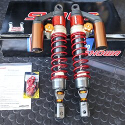โช๊คอัพหลัง SHOWA FORZA 300-350 X-MAX 300