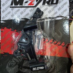 ขาจับปั้มbrembo4pot100 มิลForza300-350 M-zyro ใส่จานขนาด 300 MM. โช๊คเดิม พร้อมน็อต ราคา1250