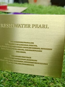 งานป้ายทองเหลืองกัดกดลงสี งานทองเหลืองรมดำ งานทองเหลืองขึ้นรูป