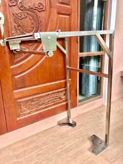 อุปกรณ์ใช้แขวนเครื่องมือโต๊ะทำงาน ขนาด 60x64x104 ซม.