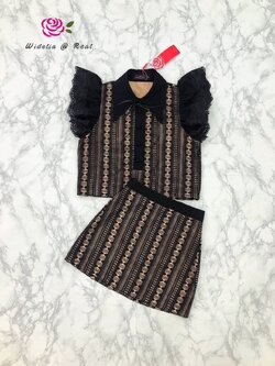 Korea Set เซ็ทเสื้อกับกระโปรงแสนสวย