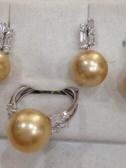 เซ็ตไข่มุก south sea 10-11 มิล ตัวเรือน 18k สีทอง เพชรแท้ น้ำ 97 เกรด AAA