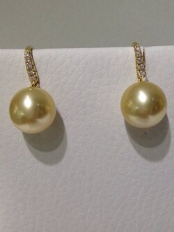 ต่างหูไข่มุก south sea 10-11 มิล สีทอง ตัวเรือน 18k เพชรแท้ น้ำ 97 เกรด AAA