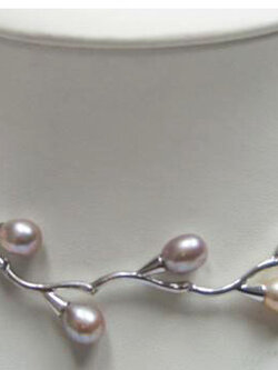 สร้อยคอไข่มุกแท้ แบบตัวเรือนเป็นก้านดอกไม้