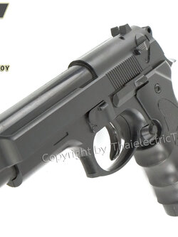 ปืนอัดลมพลาสติก Beretta ชักยิงทีล่ะนัด ลำกล้องยาว 7.5 นิ้ว หนัก 279 กรัม ใช้ลูกกระสุนพลาสติก 6 มิล