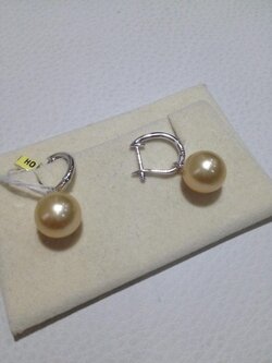 ต่างหูไข่มุก south sea 9-10 มิล สีทอง ตัวเรือน 18k เพชรแท้ น้ำ 97 เกรด AAA