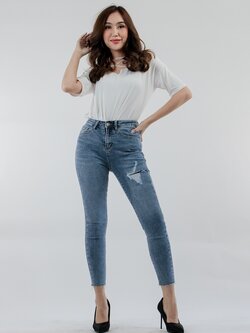 กางเกงยีนส์ขายาว. ผู้หญิง