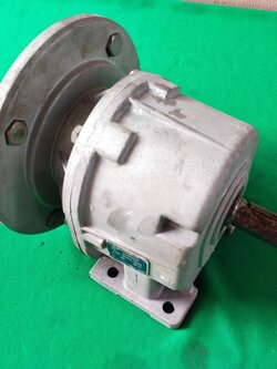 เกียร์ทดรอบ Bonfiglioli อัตราทด 40:1 เพลา 18/20