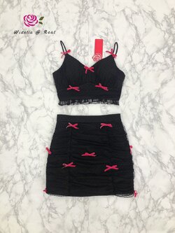 Disaya Set เซตเสื้อกับกระโปรงแสนสวย