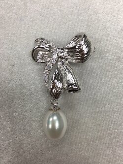 เข็มกลัดติดเสื้อ ไข่มุกแท้