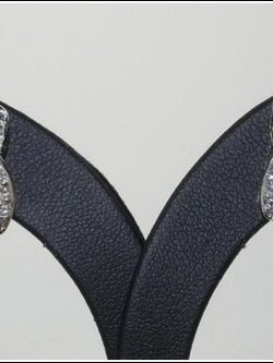 ต่างหูไข่มุกแท้ แบบกลีบดอกไม้