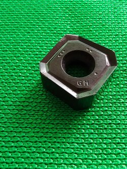 เม็ดมีดกลึง,เม็ดมีดอินเสริท มือสองสภาพดี