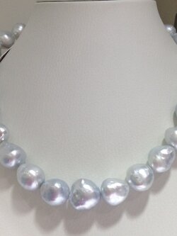 ไข่มุก south sea บาร๊อค ขนาด 13.80-17.88 มิล สีขาวประกายเงิน