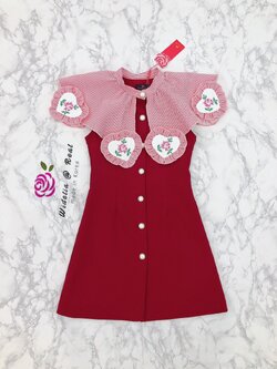 Korea Dress เดรสสุดน่ารัก ช่วงบนปกคอใหญ่แต่งระบายต่อด้วยหัวใจหลายๆดวง